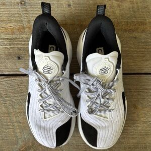 UA Stephen Curry Unisex Basketball (or volleyball) shoes